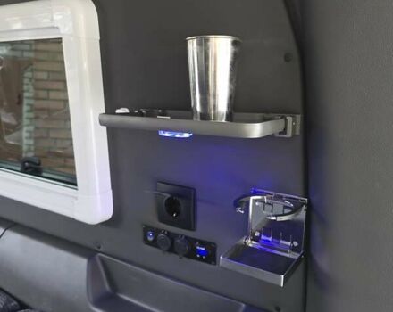 Серый Фольксваген Transporter, объемом двигателя 2 л и пробегом 179 тыс. км за 39300 $, фото 21 на Automoto.ua