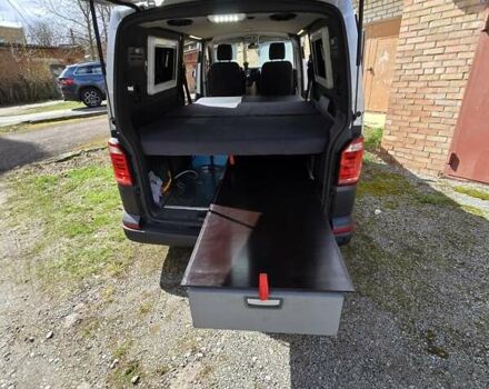 Серый Фольксваген Transporter, объемом двигателя 2 л и пробегом 183 тыс. км за 39999 $, фото 14 на Automoto.ua