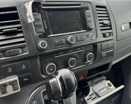 Серый Фольксваген Transporter, объемом двигателя 1.97 л и пробегом 330 тыс. км за 12800 $, фото 5 на Automoto.ua