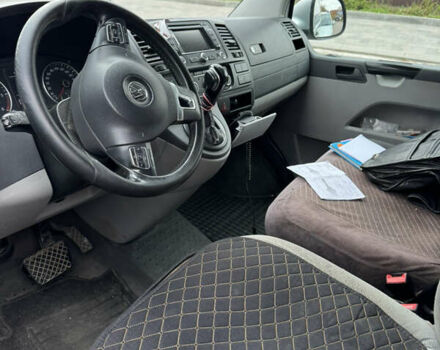 Серый Фольксваген Transporter, объемом двигателя 1.97 л и пробегом 330 тыс. км за 12800 $, фото 3 на Automoto.ua