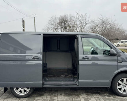 Серый Фольксваген Transporter, объемом двигателя 2 л и пробегом 280 тыс. км за 14999 $, фото 18 на Automoto.ua