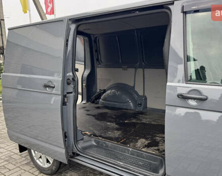 Серый Фольксваген Transporter, объемом двигателя 2 л и пробегом 280 тыс. км за 14999 $, фото 19 на Automoto.ua