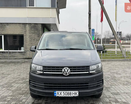 Серый Фольксваген Transporter, объемом двигателя 2 л и пробегом 280 тыс. км за 14999 $, фото 1 на Automoto.ua