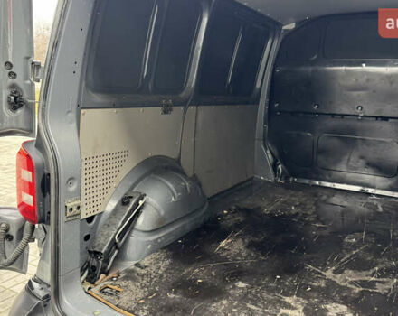 Серый Фольксваген Transporter, объемом двигателя 2 л и пробегом 280 тыс. км за 14999 $, фото 16 на Automoto.ua