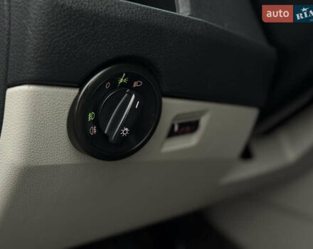 Сірий Фольксваген Transporter, об'ємом двигуна 1.97 л та пробігом 295 тис. км за 19500 $, фото 12 на Automoto.ua