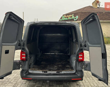 Серый Фольксваген Transporter, объемом двигателя 2 л и пробегом 280 тыс. км за 14999 $, фото 15 на Automoto.ua