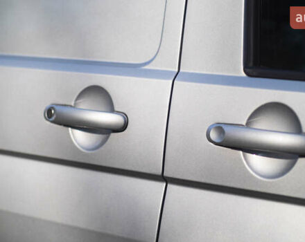 Серый Фольксваген Transporter, объемом двигателя 2 л и пробегом 248 тыс. км за 23000 $, фото 53 на Automoto.ua