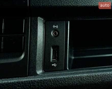 Серый Фольксваген Transporter, объемом двигателя 2 л и пробегом 159 тыс. км за 26500 $, фото 65 на Automoto.ua