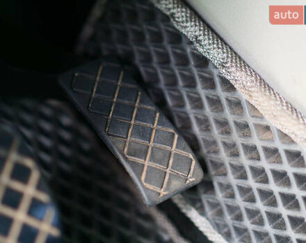 Серый Фольксваген Transporter, объемом двигателя 2 л и пробегом 248 тыс. км за 23000 $, фото 78 на Automoto.ua