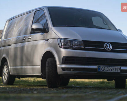 Серый Фольксваген Transporter, объемом двигателя 2 л и пробегом 248 тыс. км за 23000 $, фото 5 на Automoto.ua