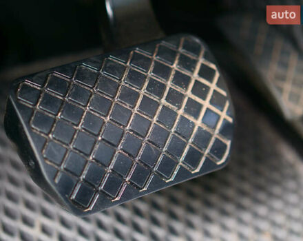 Серый Фольксваген Transporter, объемом двигателя 2 л и пробегом 248 тыс. км за 23000 $, фото 79 на Automoto.ua