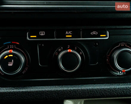 Серый Фольксваген Transporter, объемом двигателя 2 л и пробегом 159 тыс. км за 26500 $, фото 63 на Automoto.ua