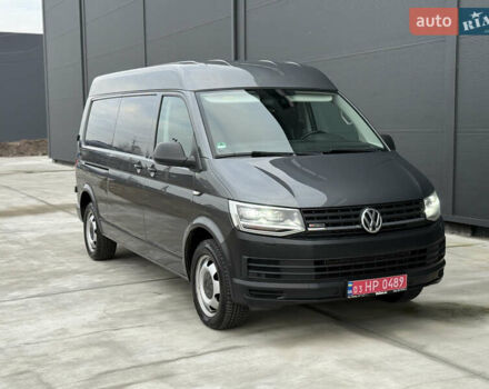 Серый Фольксваген Transporter, объемом двигателя 2 л и пробегом 228 тыс. км за 19400 $, фото 2 на Automoto.ua