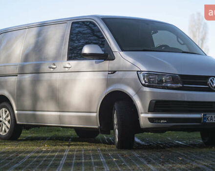Серый Фольксваген Transporter, объемом двигателя 2 л и пробегом 248 тыс. км за 23000 $, фото 2 на Automoto.ua