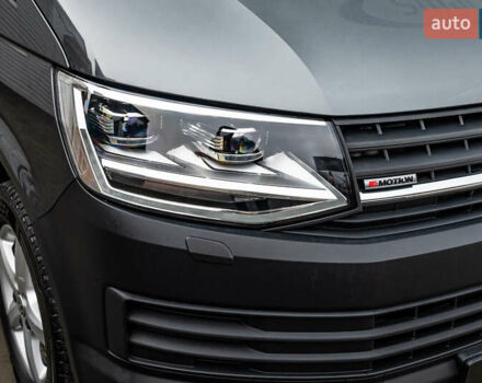 Серый Фольксваген Transporter, объемом двигателя 2 л и пробегом 159 тыс. км за 26500 $, фото 2 на Automoto.ua
