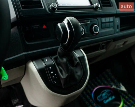 Серый Фольксваген Transporter, объемом двигателя 2 л и пробегом 159 тыс. км за 26500 $, фото 43 на Automoto.ua