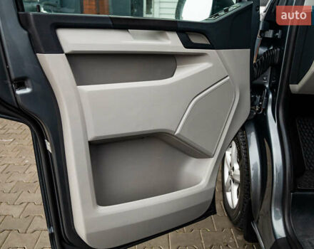 Серый Фольксваген Transporter, объемом двигателя 2 л и пробегом 159 тыс. км за 26500 $, фото 45 на Automoto.ua