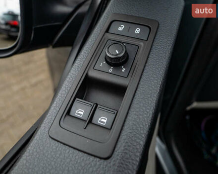 Серый Фольксваген Transporter, объемом двигателя 2 л и пробегом 159 тыс. км за 26500 $, фото 39 на Automoto.ua