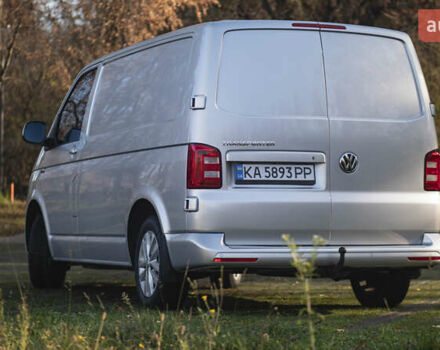 Серый Фольксваген Transporter, объемом двигателя 2 л и пробегом 248 тыс. км за 23000 $, фото 10 на Automoto.ua