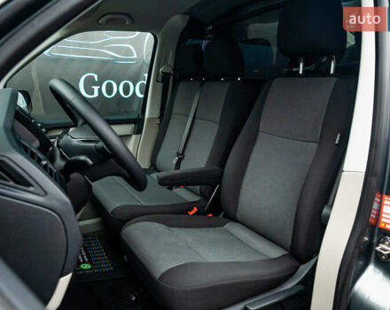 Серый Фольксваген Transporter, объемом двигателя 2 л и пробегом 159 тыс. км за 26500 $, фото 37 на Automoto.ua