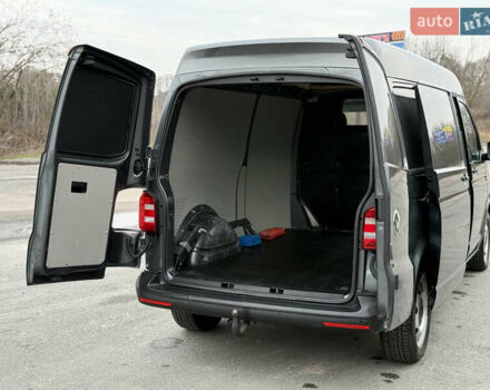 Серый Фольксваген Transporter, объемом двигателя 2 л и пробегом 228 тыс. км за 19400 $, фото 15 на Automoto.ua