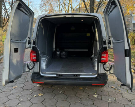 Сірий Фольксваген Transporter, об'ємом двигуна 2 л та пробігом 248 тис. км за 24900 $, фото 21 на Automoto.ua