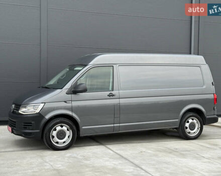 Серый Фольксваген Transporter, объемом двигателя 2 л и пробегом 228 тыс. км за 19400 $, фото 9 на Automoto.ua