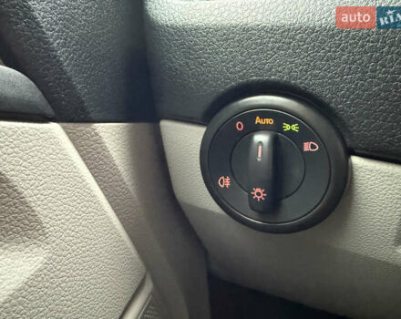 Серый Фольксваген Transporter, объемом двигателя 2 л и пробегом 228 тыс. км за 19400 $, фото 29 на Automoto.ua