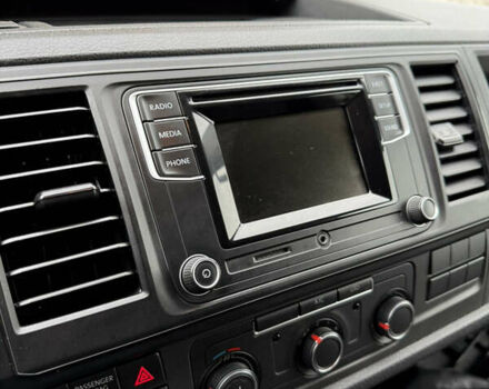 Сірий Фольксваген Transporter, об'ємом двигуна 1.97 л та пробігом 235 тис. км за 21000 $, фото 12 на Automoto.ua