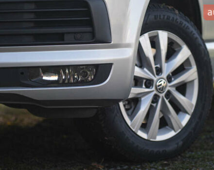 Серый Фольксваген Transporter, объемом двигателя 2 л и пробегом 248 тыс. км за 23000 $, фото 38 на Automoto.ua