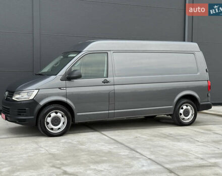 Серый Фольксваген Transporter, объемом двигателя 2 л и пробегом 228 тыс. км за 19400 $, фото 7 на Automoto.ua