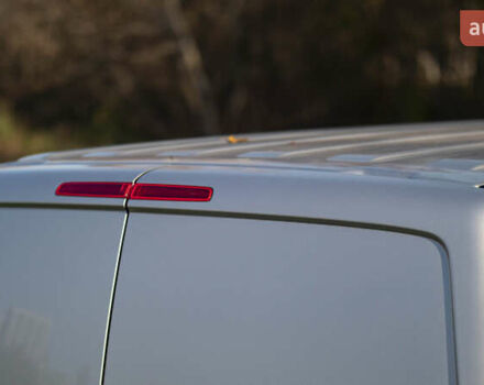 Серый Фольксваген Transporter, объемом двигателя 2 л и пробегом 248 тыс. км за 23000 $, фото 52 на Automoto.ua