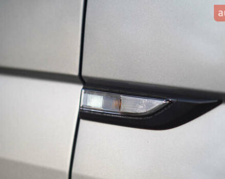 Серый Фольксваген Transporter, объемом двигателя 2 л и пробегом 248 тыс. км за 23000 $, фото 54 на Automoto.ua