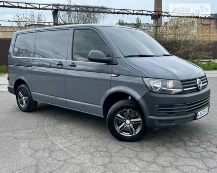 Серый Фольксваген Transporter, объемом двигателя 2 л и пробегом 225 тыс. км за 21999 $, фото 6 на Automoto.ua