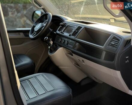 Серый Фольксваген Transporter, объемом двигателя 1.97 л и пробегом 200 тыс. км за 20700 $, фото 17 на Automoto.ua