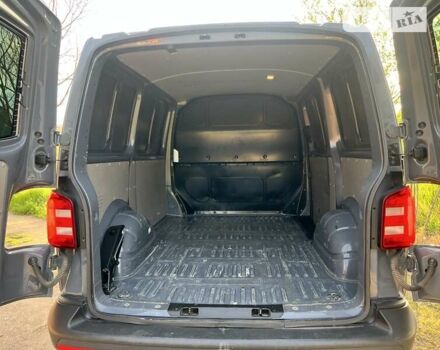 Серый Фольксваген Transporter, объемом двигателя 2 л и пробегом 225 тыс. км за 21999 $, фото 31 на Automoto.ua