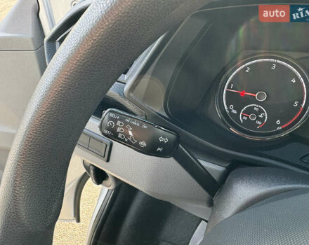 Серый Фольксваген Transporter, объемом двигателя 1.97 л и пробегом 220 тыс. км за 29500 $, фото 83 на Automoto.ua