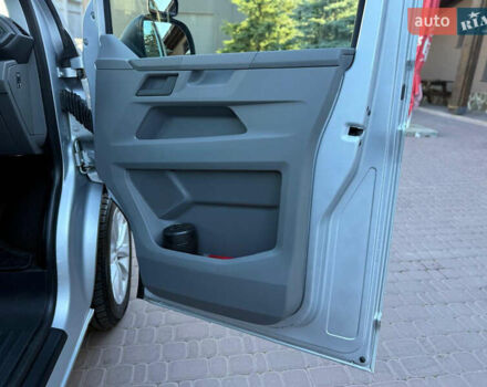 Серый Фольксваген Transporter, объемом двигателя 2 л и пробегом 150 тыс. км за 26800 $, фото 27 на Automoto.ua