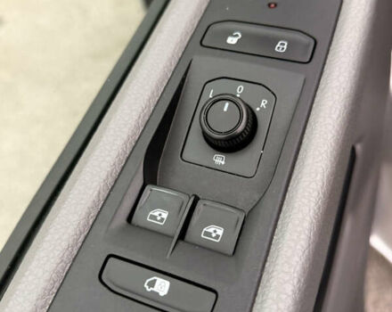 Серый Фольксваген Transporter, объемом двигателя 2 л и пробегом 239 тыс. км за 25900 $, фото 11 на Automoto.ua