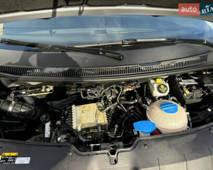 Серый Фольксваген Transporter, объемом двигателя 1.97 л и пробегом 220 тыс. км за 29500 $, фото 95 на Automoto.ua