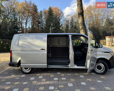 Серый Фольксваген Transporter, объемом двигателя 2 л и пробегом 208 тыс. км за 24850 $, фото 82 на Automoto.ua