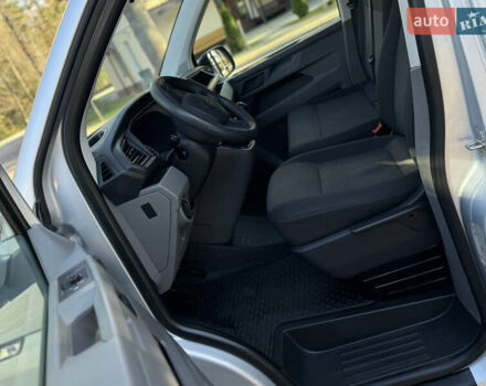 Серый Фольксваген Transporter, объемом двигателя 2 л и пробегом 208 тыс. км за 24850 $, фото 54 на Automoto.ua
