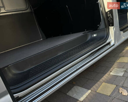 Серый Фольксваген Transporter, объемом двигателя 2 л и пробегом 208 тыс. км за 24850 $, фото 86 на Automoto.ua