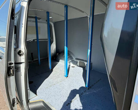 Серый Фольксваген Transporter, объемом двигателя 2 л и пробегом 150 тыс. км за 26800 $, фото 12 на Automoto.ua