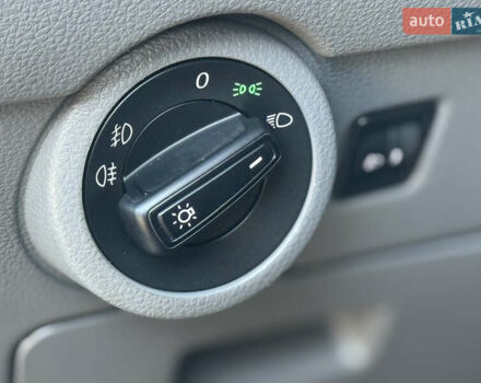 Серый Фольксваген Transporter, объемом двигателя 2 л и пробегом 208 тыс. км за 24850 $, фото 66 на Automoto.ua