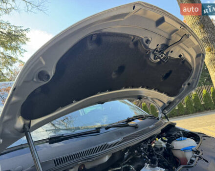 Серый Фольксваген Transporter, объемом двигателя 2 л и пробегом 208 тыс. км за 24850 $, фото 131 на Automoto.ua