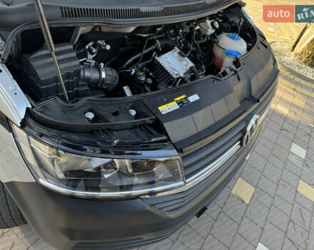 Серый Фольксваген Transporter, объемом двигателя 2 л и пробегом 208 тыс. км за 24850 $, фото 132 на Automoto.ua