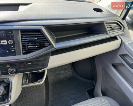 Серый Фольксваген Transporter, объемом двигателя 1.97 л и пробегом 220 тыс. км за 29500 $, фото 81 на Automoto.ua