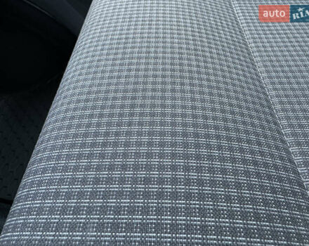 Серый Фольксваген Transporter, объемом двигателя 2 л и пробегом 208 тыс. км за 24850 $, фото 105 на Automoto.ua