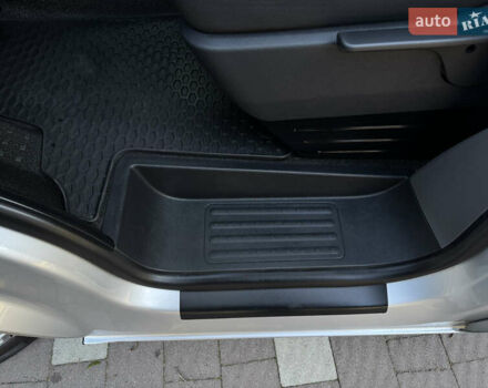 Серый Фольксваген Transporter, объемом двигателя 2 л и пробегом 208 тыс. км за 24850 $, фото 64 на Automoto.ua